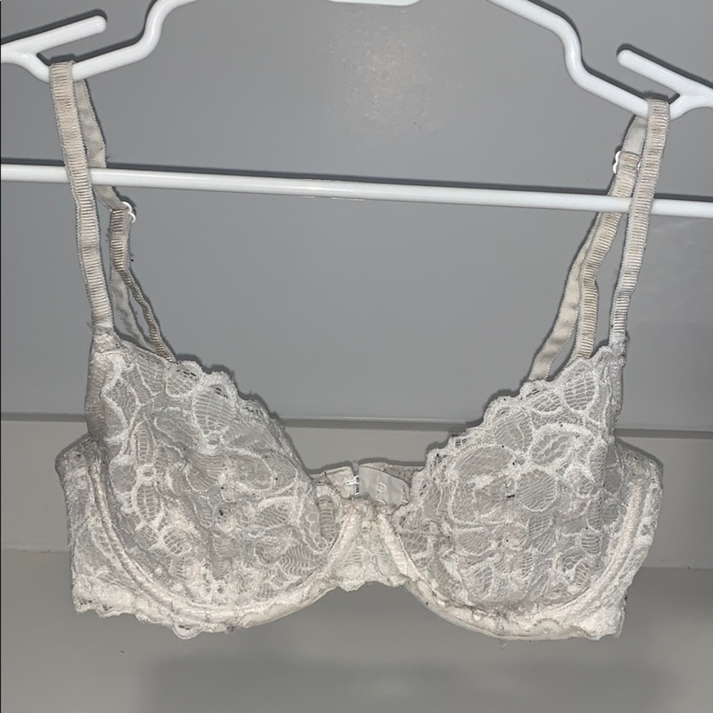 PINK White Victoria’s Secret Bra